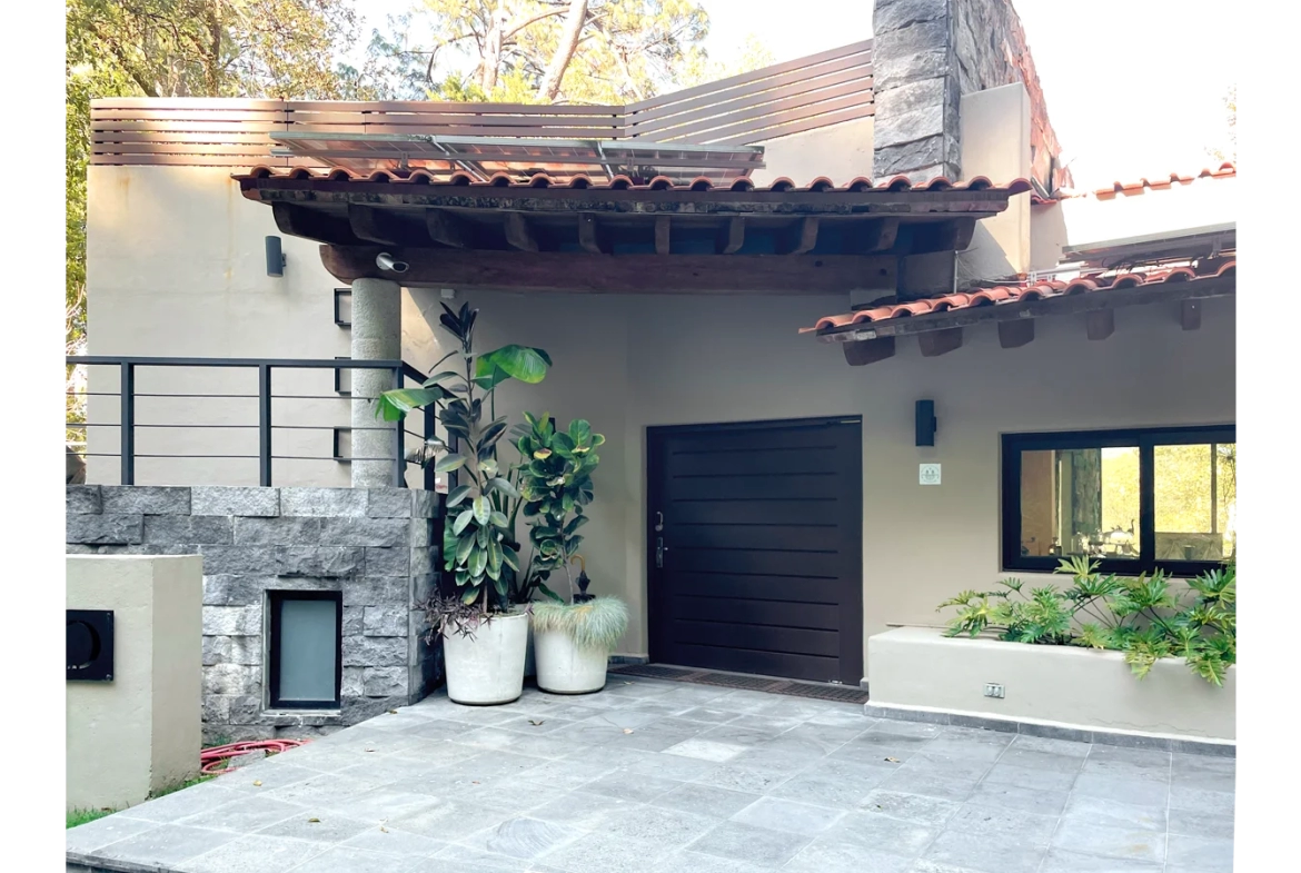 Casa en venta en Valle de Bravo Niddum Inmobiliaria