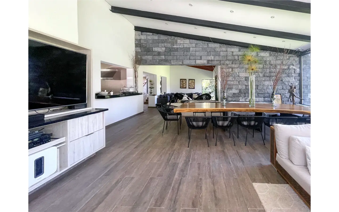 Casa en venta en Valle de Bravo Niddum Inmobiliaria