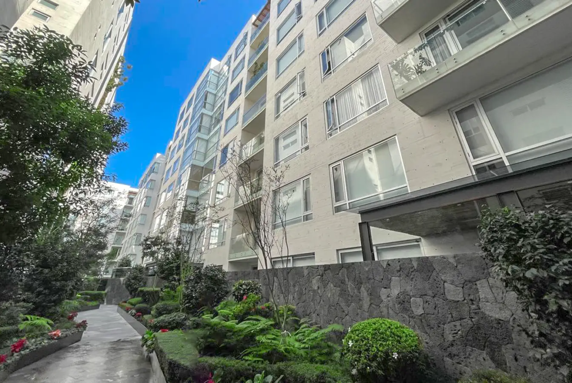 Departamento en venta en Loma del Pedregal Framboyanes