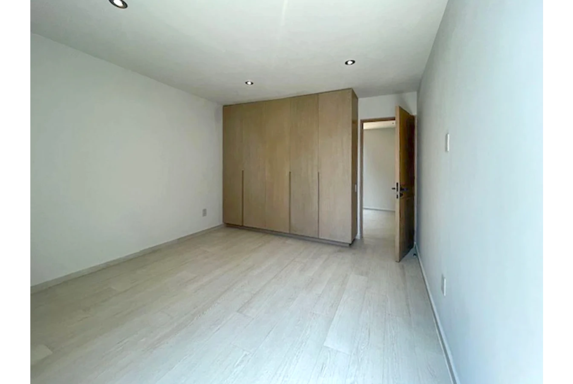 Casa en venta en San José Insurgentes - Niddum Inmobiliaria